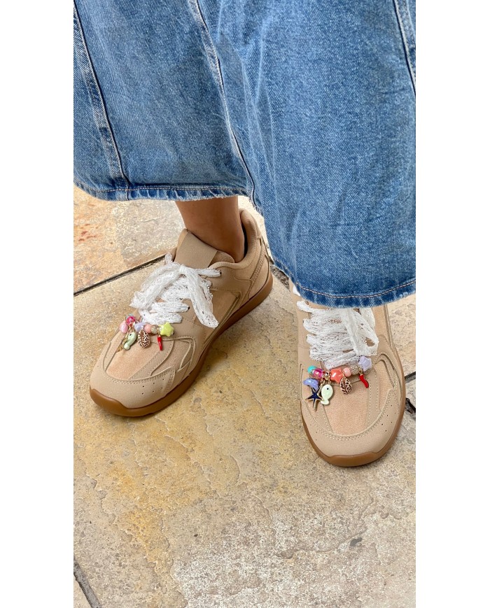 LACETS BRELOQUES