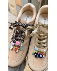 LACETS BRELOQUES
