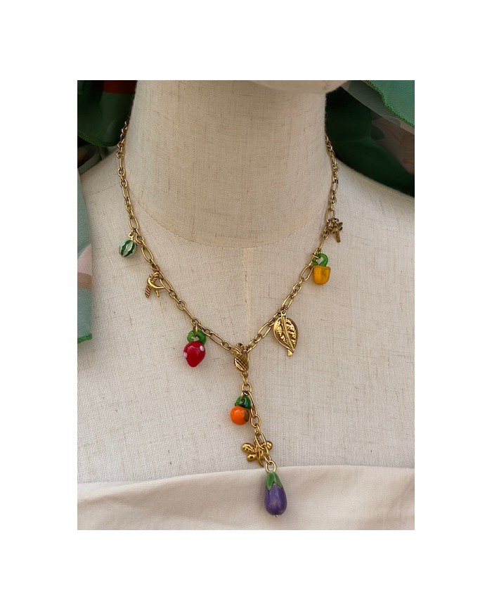 COLLIER QIANA