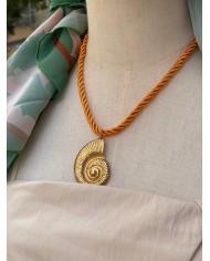 COLLIER SARAH