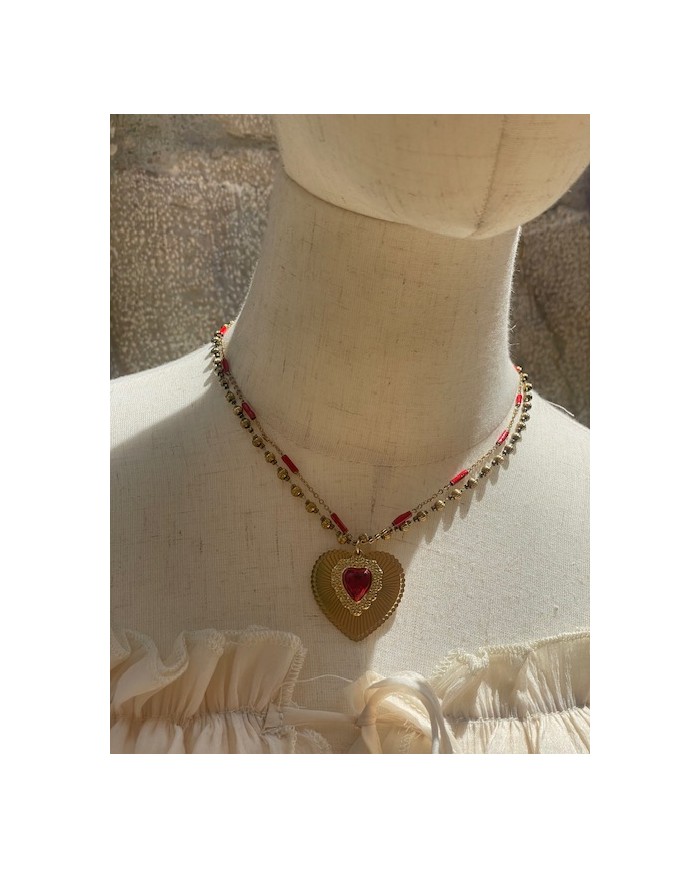 COLLIER LEILA